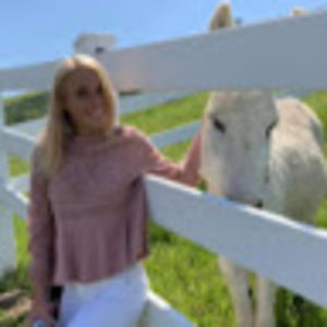 Meet your Posher, Abigail